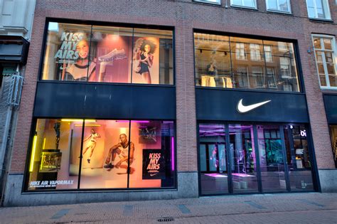 kalverstraat nike winkel|Nike shop amsterdam.